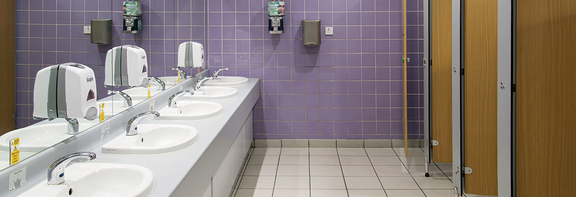 Public toilet and bathroom leak detection Aquilar